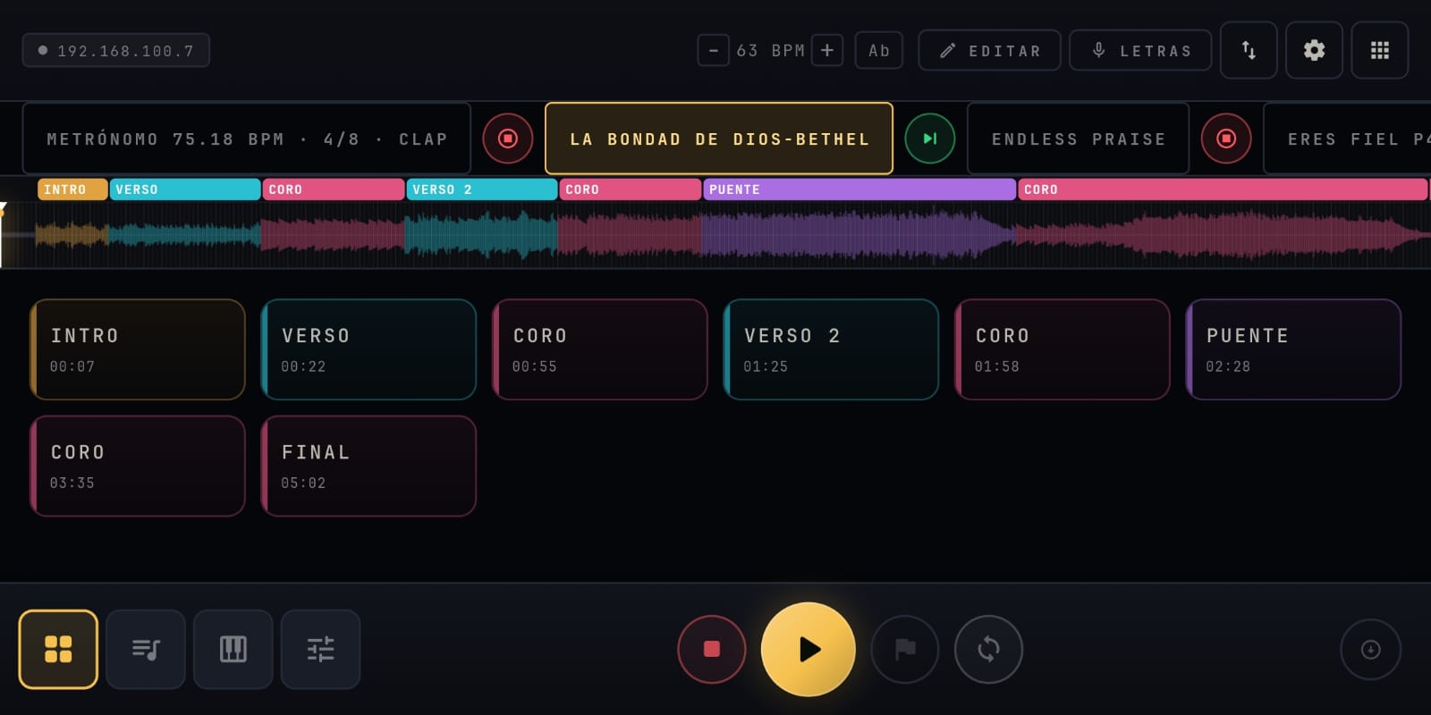 Vista principal: waveform con secciones por color y grilla de secciones
